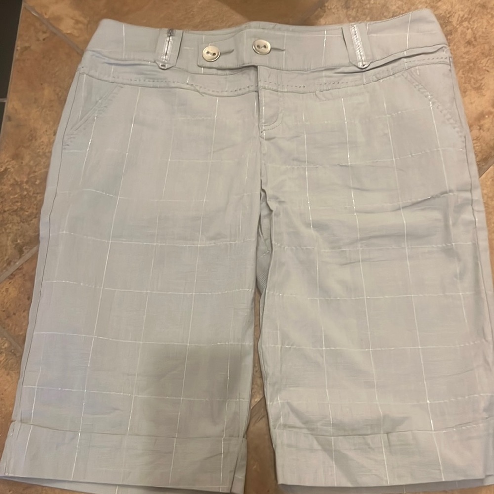 DKNY grey shorts